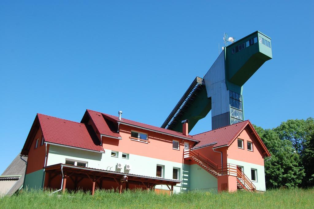 Penzion U Mustku Jiriho Rasky Trojanovice Bagian luar foto